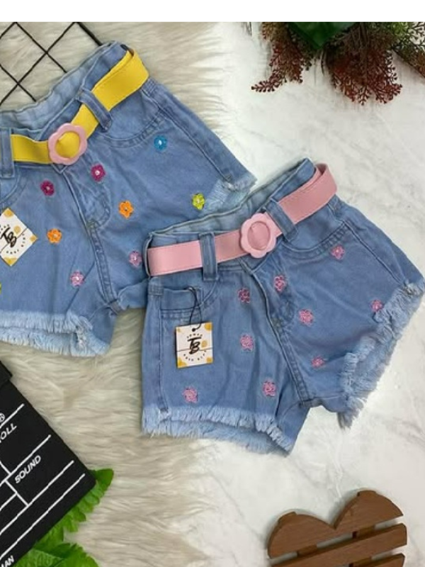 Shorts Jeans Bordado Com Cinto