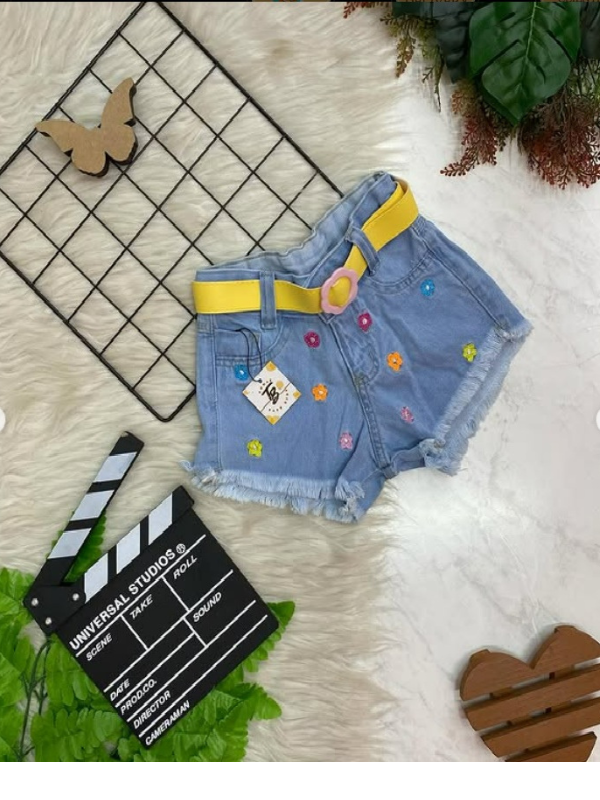 Shorts Jeans Bordado Com Cinto - Image 2